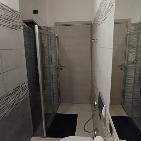 Johnny # 招待所 维罗纳