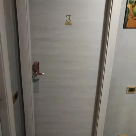 Johnny # Guest house Verona